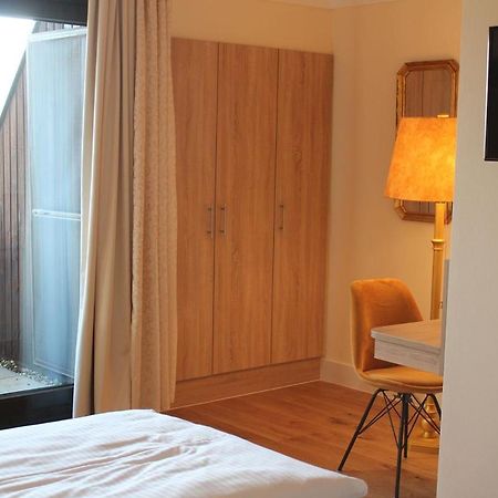 Burghotel Schoene Aussicht Bauer Gmbh Winnenden Buitenkant foto