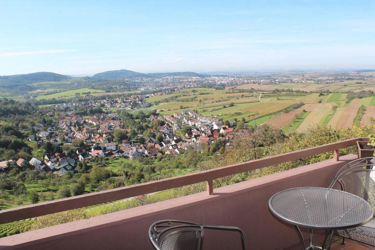Burghotel Schoene Aussicht Bauer Gmbh Winnenden Buitenkant foto